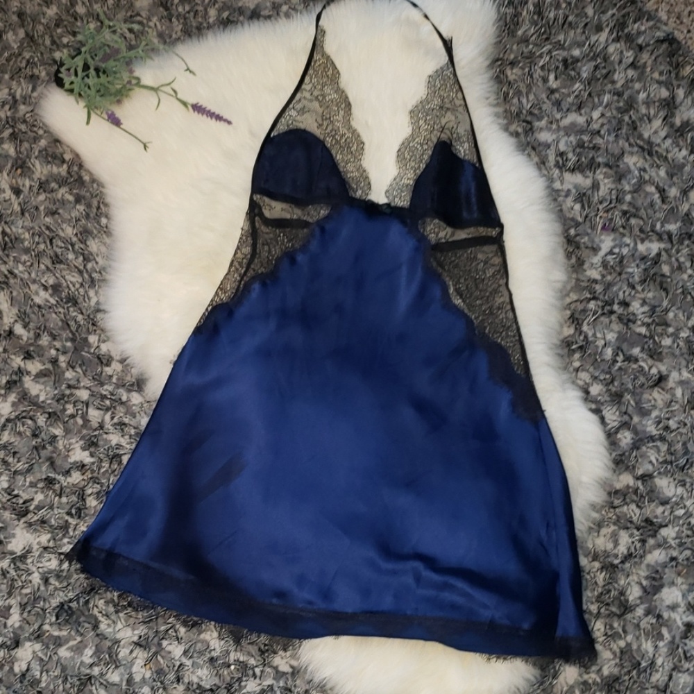 Sz M Victoria Secret slip style Lingerie